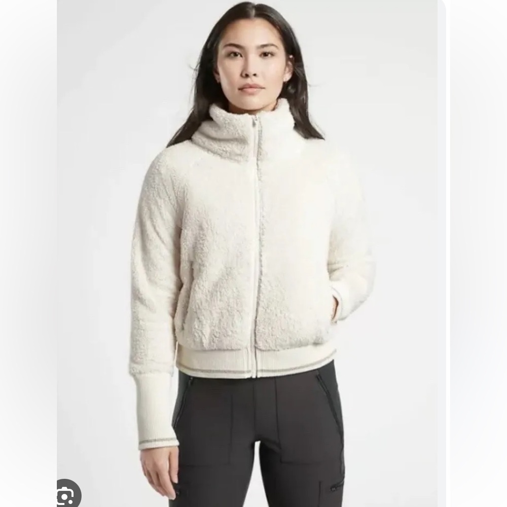 Athleta Tugga jacket Sherpa teddy coat EUC 1X white /off white